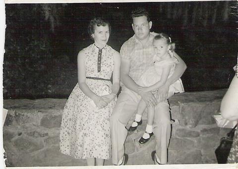 familypicrc.jpg